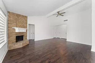 1111 W Belgravia Dr, Pearland, TX 77584 - Photo 5