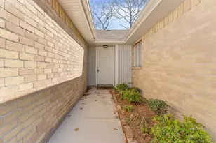 1111 W Belgravia Dr, Pearland, TX 77584 - Photo 3