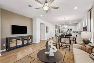 13207 Hayden Peak Dr, Iowa Colony, TX 77583 - Photo 15