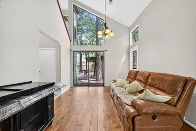 11 N Mossrock Road, The Woodlands, TX 77380 - Photo 9