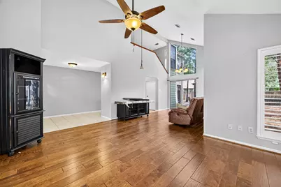 11 N Mossrock Road, The Woodlands, TX 77380 - Photo 7