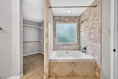 11 N Mossrock Road, The Woodlands, TX 77380 - Photo 29