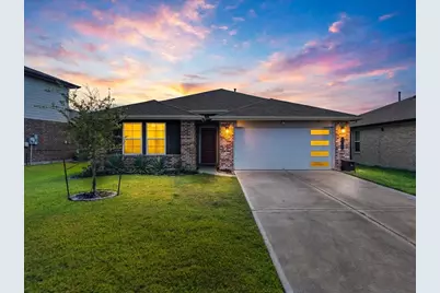 8207 Sugar Cane Lane, Rosharon, TX 77583 - Photo 1