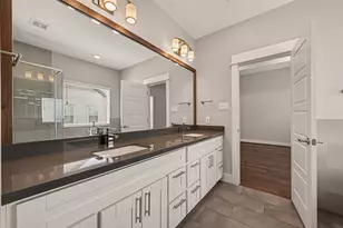 2010 St Charles St, Houston, TX 77003 - Photo 33