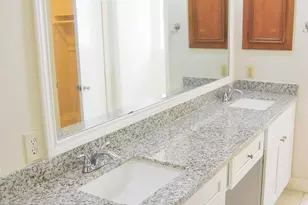 2127 Woodland Springs St, Houston, TX 77077 - Photo 9