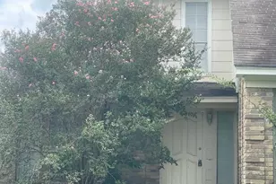 2127 Woodland Springs St, Houston, TX 77077 - Photo 3