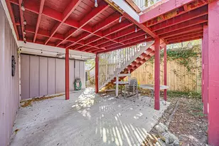 1811 30th St, Galveston, TX 77550 - Photo 25