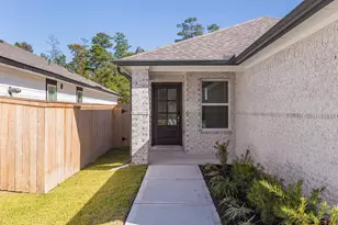 16691 Sterling Clf St, Conroe, TX 77302 - Photo 3