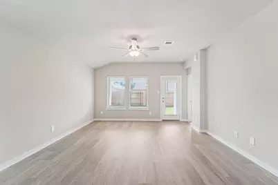 16691 Sterling Cliff Street, Conroe, TX 77302 - Photo 9