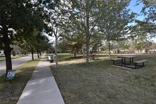 1517 Bonnie Brae St, Houston, TX 77006 - Photo 17