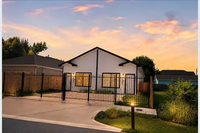 7993 Attwater Street, Houston, TX 77028 - Photo 3