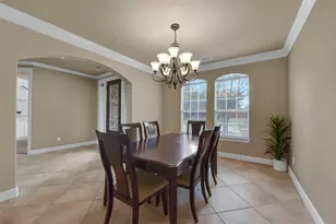 2413 Mountain Falls Ct, Friendswood, TX 77546 - Photo 5