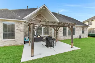 2413 Mountain Falls Ct, Friendswood, TX 77546 - Photo 33