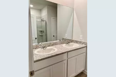 812 Westpointe Drive, Dayton, TX 77535 - Photo 9