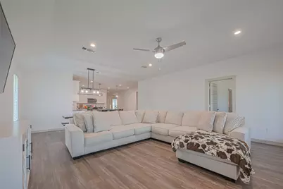 1004 Great Barracuda Lane, Alvin, TX 77511 - Photo 7