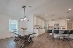 1004 Great Barracuda Ln, Alvin, TX 77511 - Photo 5