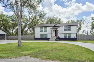 253 County Rd 840, Angleton, TX 77515 - Photo 1