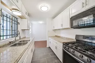 10434 Rockaway Dr, Houston, TX 77016 - Photo 9