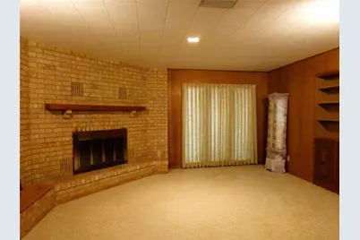 516 N College Street, Weimar, TX 78962 - Photo 3