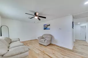 6603 Victoria St, Houston, TX 77020 - Photo 3