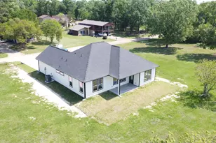234 Candlelight Ln, Livingston, TX 77351 - Photo 5