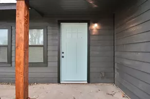 262 1/2 De Boll St, Houston, TX 77022 - Photo 3
