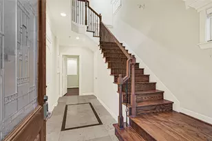 1402 Thompson St, Houston, TX 77007 - Photo 3