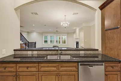 1402 Thompson Street, Houston, TX 77007 - Photo 17