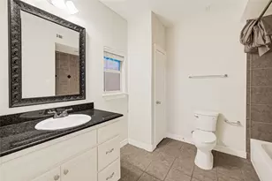 1402 Thompson St, Houston, TX 77007 - Photo 7