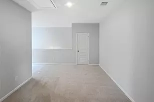 1621 River Scene Trl, Dayton, TX 77535 - Photo 11