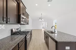 10298 Prairie Dunes Ln, Cleveland, TX 77327 - Photo 9