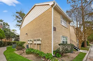 2800 Jeanetta St, Houston, TX 77063 - Photo 3