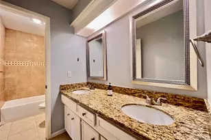 11407 Briar Rose Dr, Houston, TX 77077 - Photo 27
