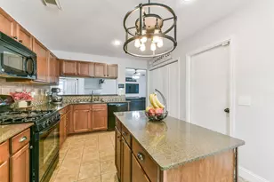 4010 Spring Branch Dr W, Pearland, TX 77584 - Photo 13