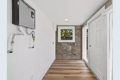 122 N Holland Street, Bellville, TX 77418 - Photo 21