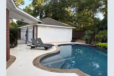 2 S Concord Valley Place, The Woodlands, TX 77382 - Photo 5