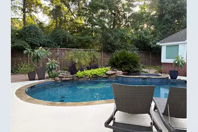 2 S Concord Valley Place, The Woodlands, TX 77382 - Photo 3