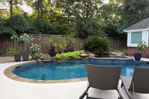 2 S Concord Valley Pl, The Woodlands, TX 77382 - Photo 3