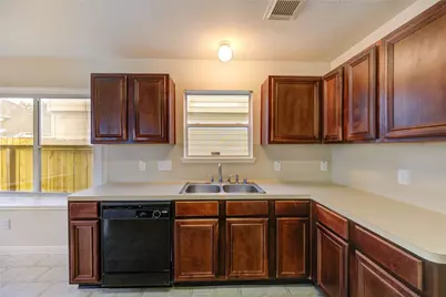 6011 Moscone Court, Katy, TX 77449 - Photo 7