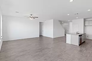 5742 Aurora Grns Ln, Katy, TX 77493 - Photo 11