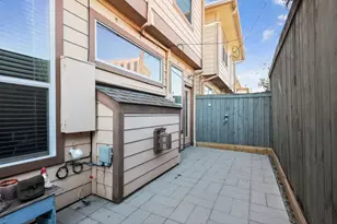 2636 Couch St, Houston, TX 77008 - Photo 35