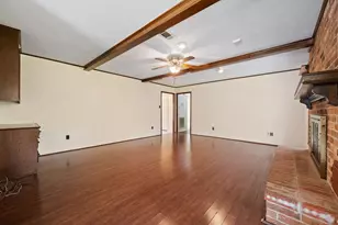 2006 Running Springs Dr, Kingwood, TX 77339 - Photo 9