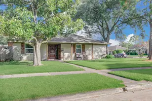 10802 Kirkwell Dr, Houston, TX 77089 - Photo 31