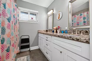 10802 Kirkwell Dr, Houston, TX 77089 - Photo 19