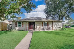 10802 Kirkwell Dr, Houston, TX 77089 - Photo 3