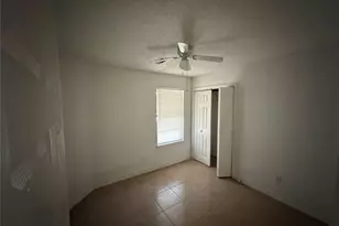 1917 Estate Dr, Deer Park, TX 77536 - Photo 9