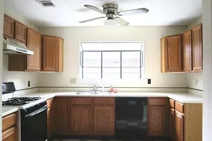 14562 Oak Chase Dr, Houston, TX 77062 - Photo 5