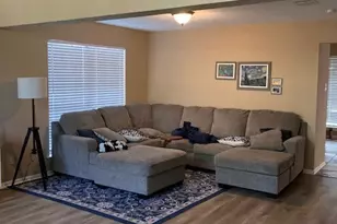 14562 Oak Chase Dr, Houston, TX 77062 - Photo 3