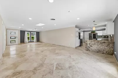 9534 Beverlyhill Street, Houston, TX 77063 - Photo 7