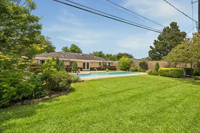9534 Beverlyhill Street, Houston, TX 77063 - Photo 21